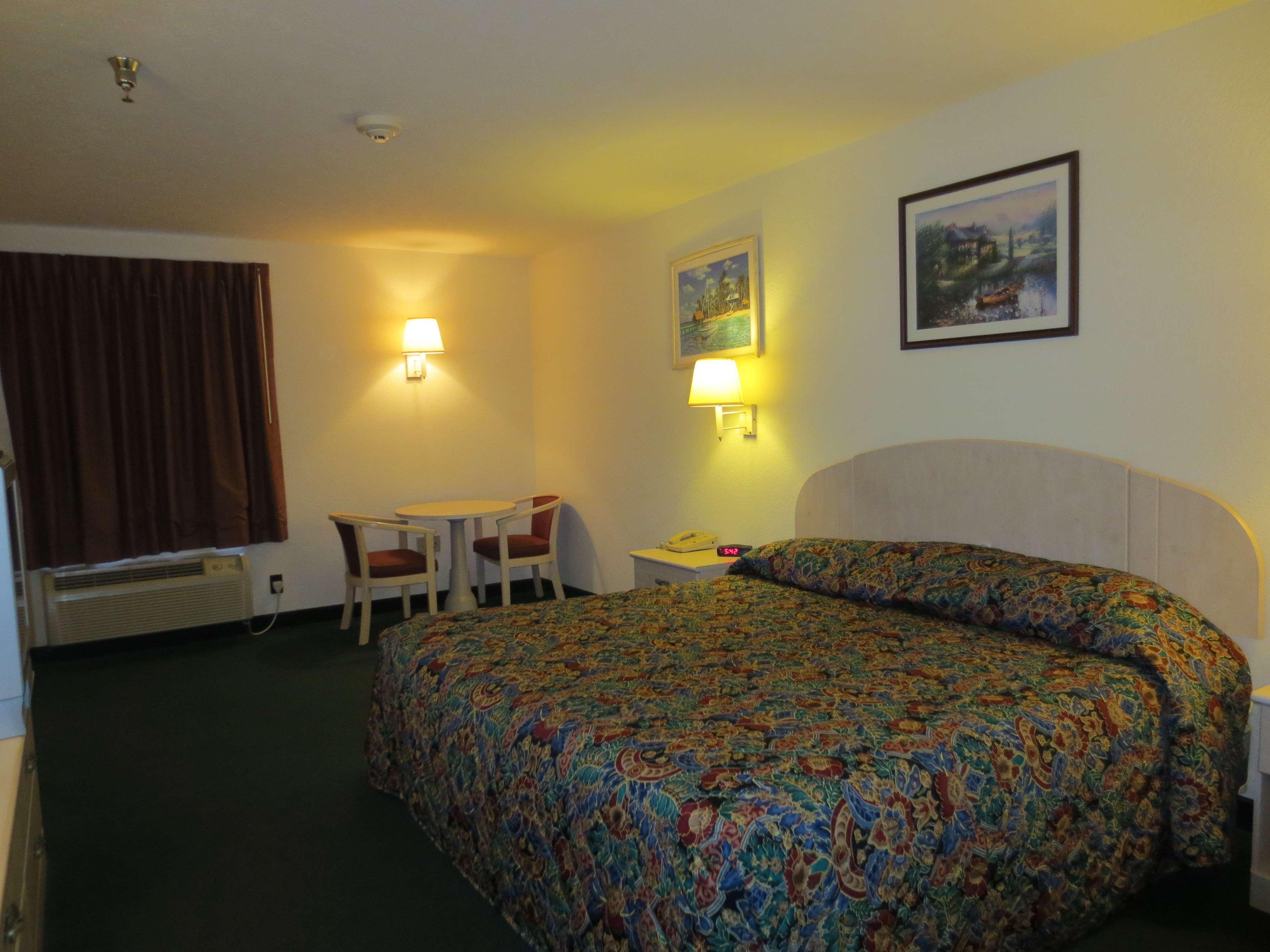 Pinckneyville Inn And Suites Zewnętrze zdjęcie