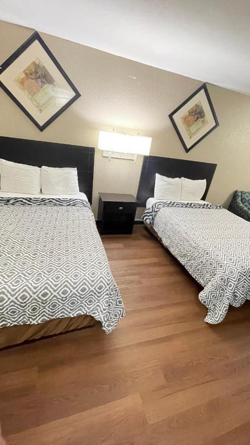 Pinckneyville Inn And Suites Zewnętrze zdjęcie