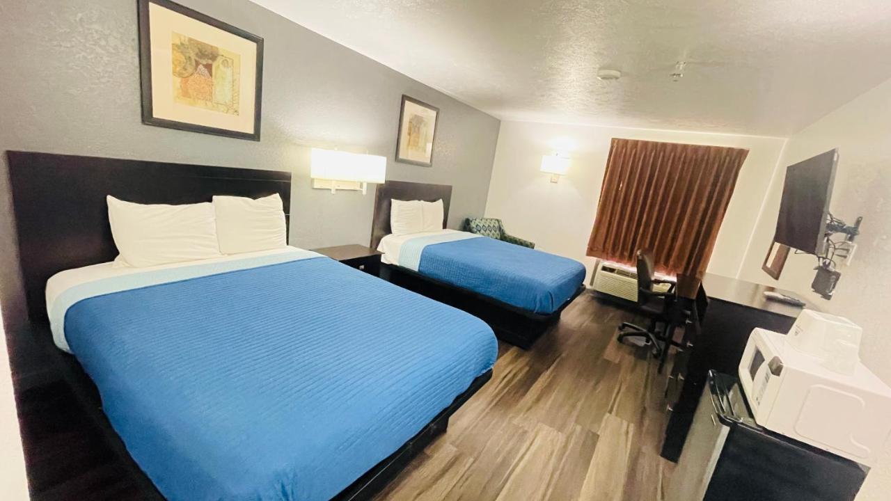 Pinckneyville Inn And Suites Zewnętrze zdjęcie