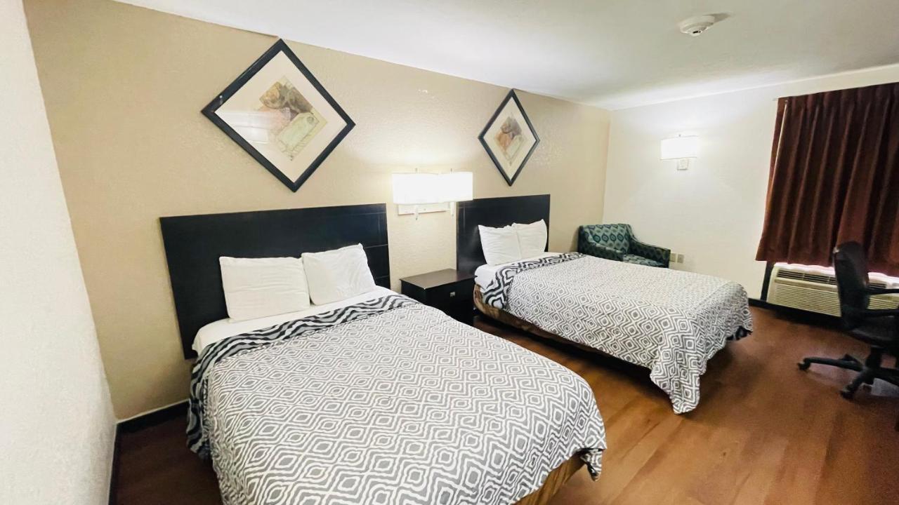 Pinckneyville Inn And Suites Zewnętrze zdjęcie