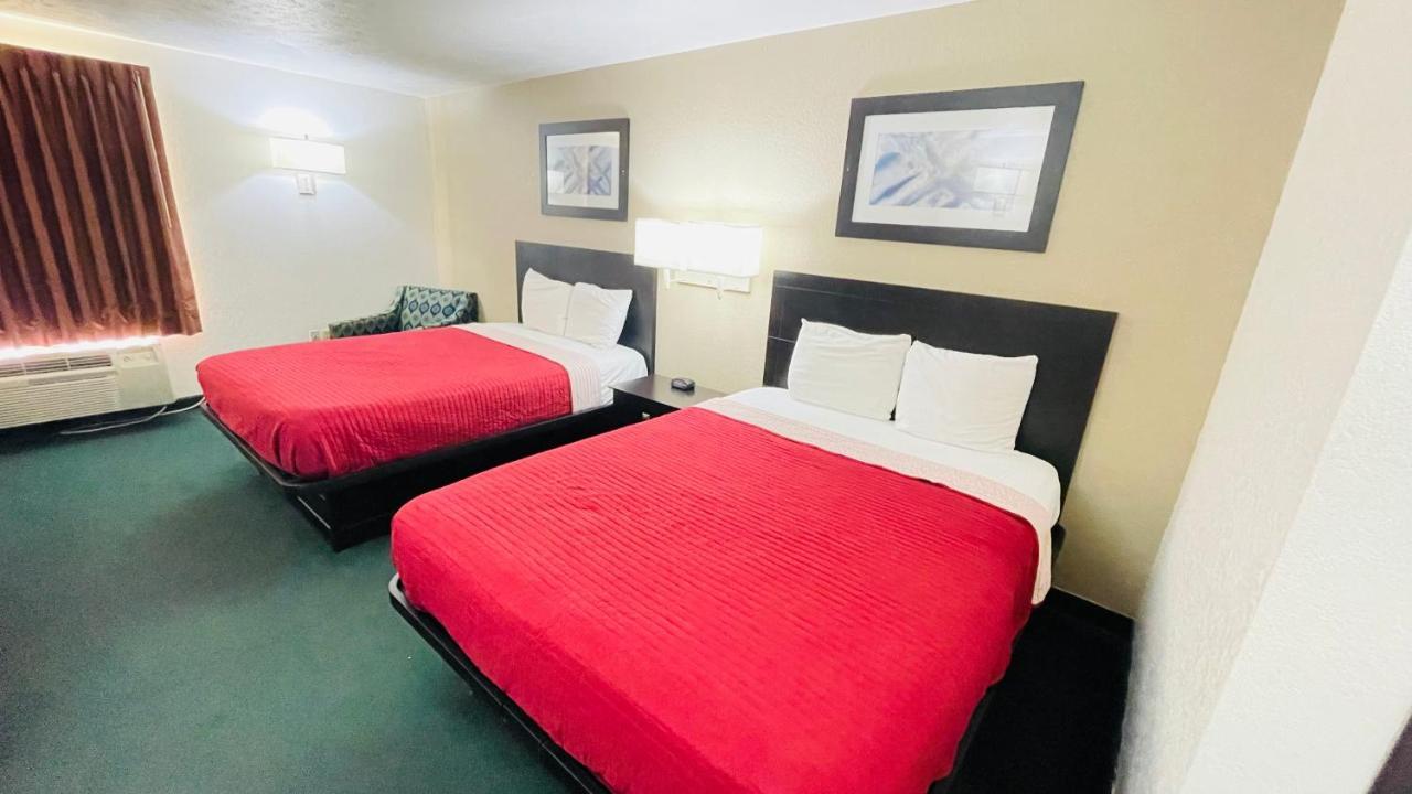 Pinckneyville Inn And Suites Zewnętrze zdjęcie
