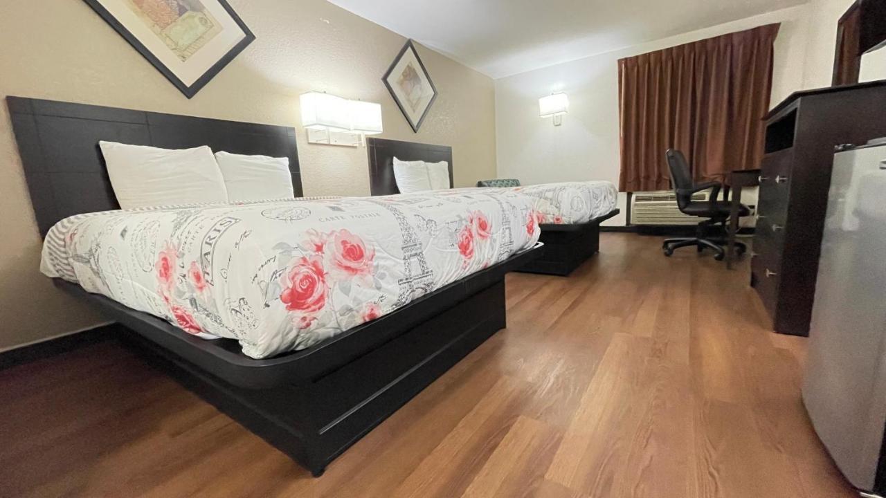 Pinckneyville Inn And Suites Zewnętrze zdjęcie